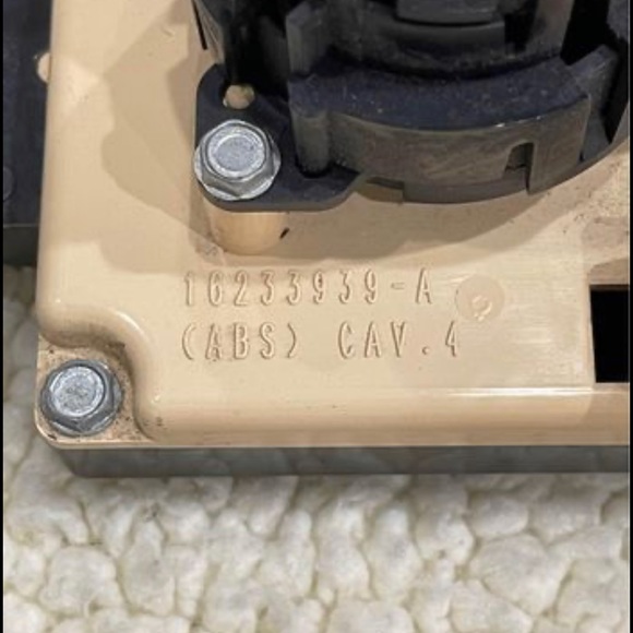 Chevrolet Blazer GMC Jimmy Oldsmobile Bravada Climate Control A/C Heater Switch - Picture 8 of 9